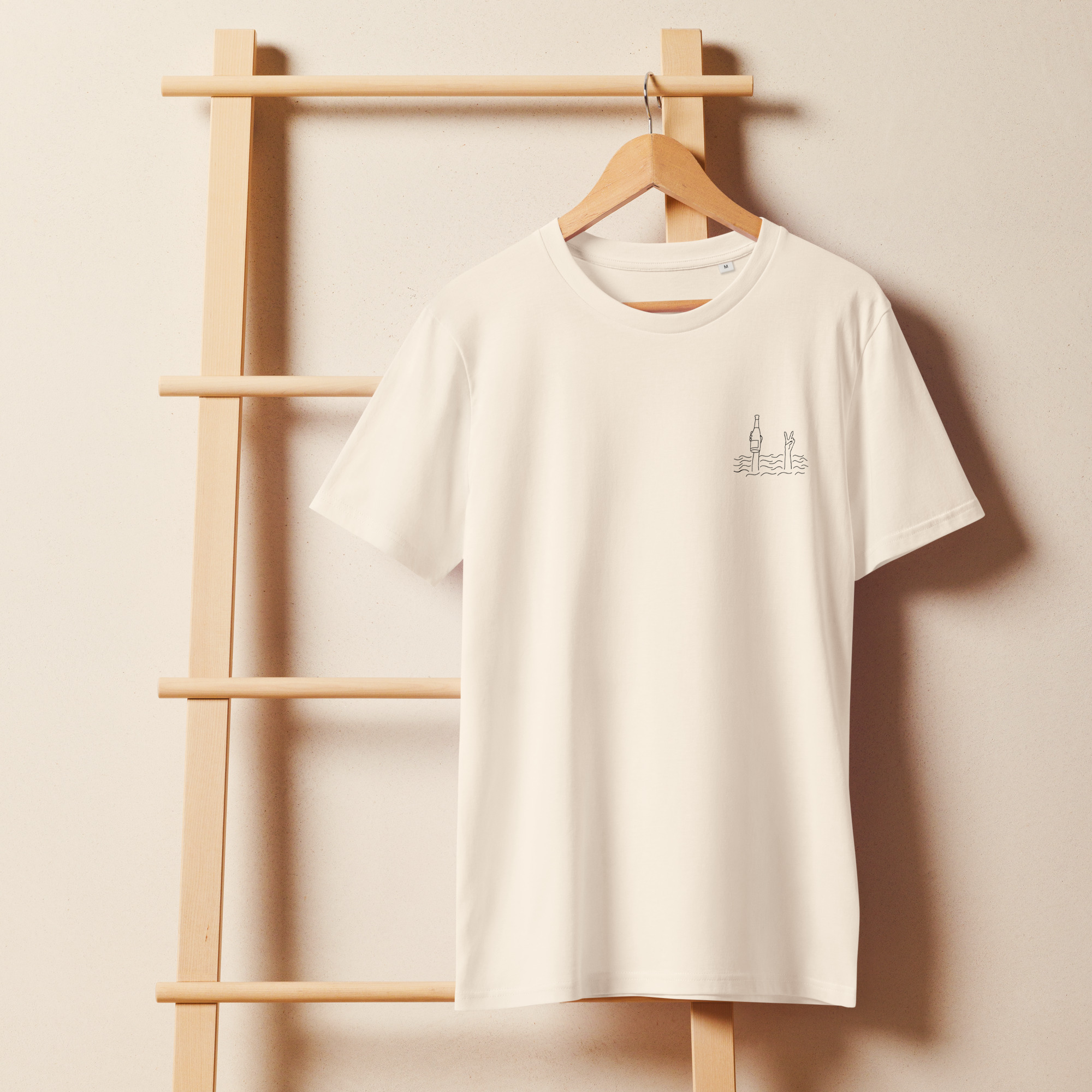 Peace & Cheers - Unisex Bio-T-Shirt